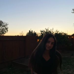 Meet your Posher, Naomi